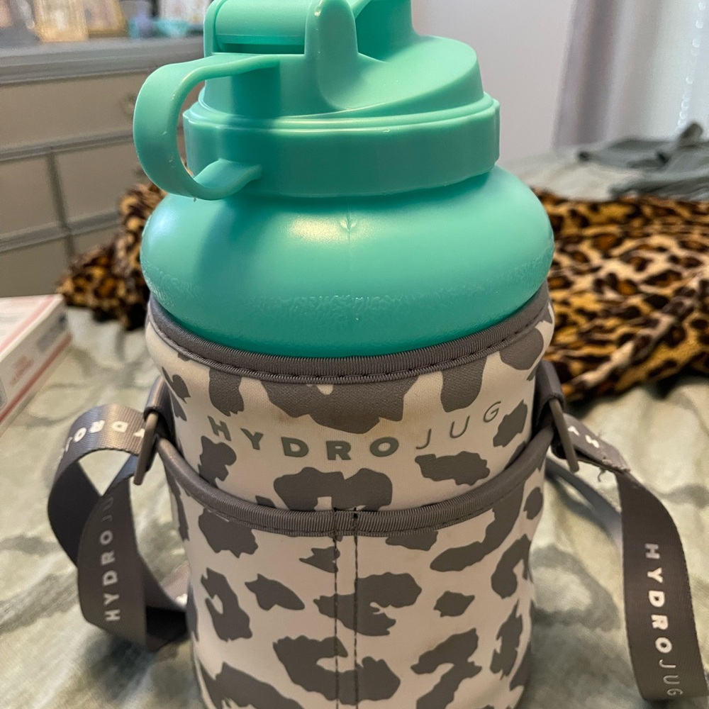 HydroJug  Bottle with Teal and Gray Pattern